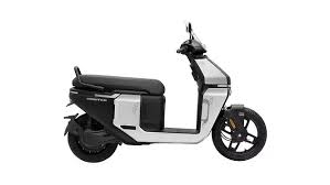 TVS ऑर्बिटर, TVS ऑर्बिटर लॉन्च, इलेक्ट्रिक स्कूटर भारत, TVS इलेक्ट्रिक स्कूटर, शहरी ई-स्कूटर, 158 किमी रेंज